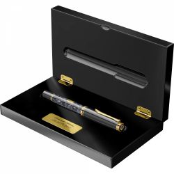 Stilou Pelikan M800 LE Wall Street - Gold Trim - 18k Nib
